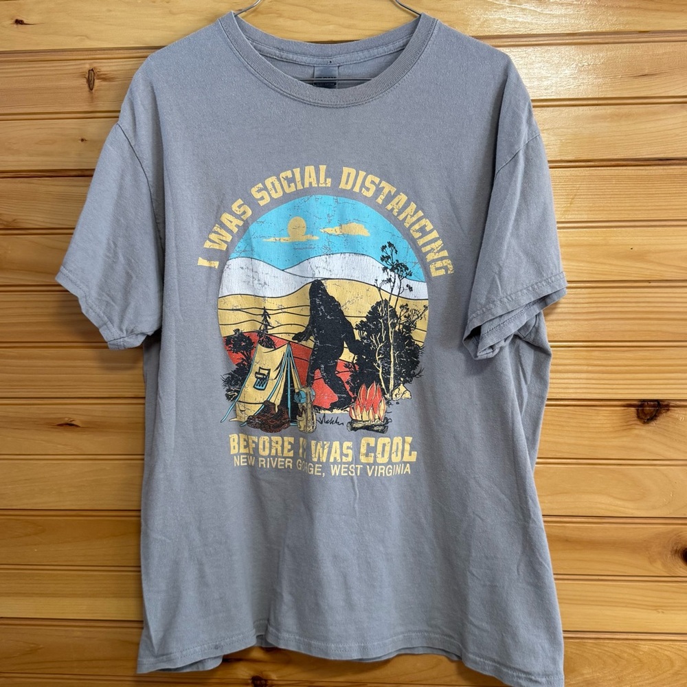 Bigfoot I was social distancing New River Gorge, WV Gray Graphic T-Shirt Large